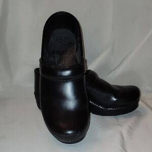 Dansko Professional Black Clogs Size 39
